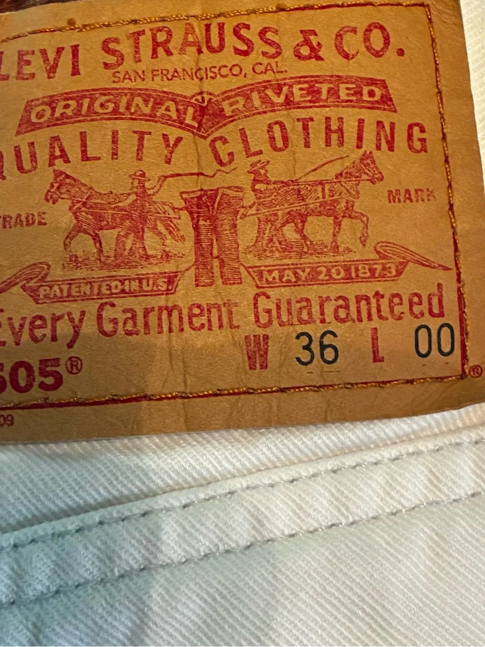 Vintage Y2K Men’s Levi's 505 Denim Jean Shorts, White, Size 36